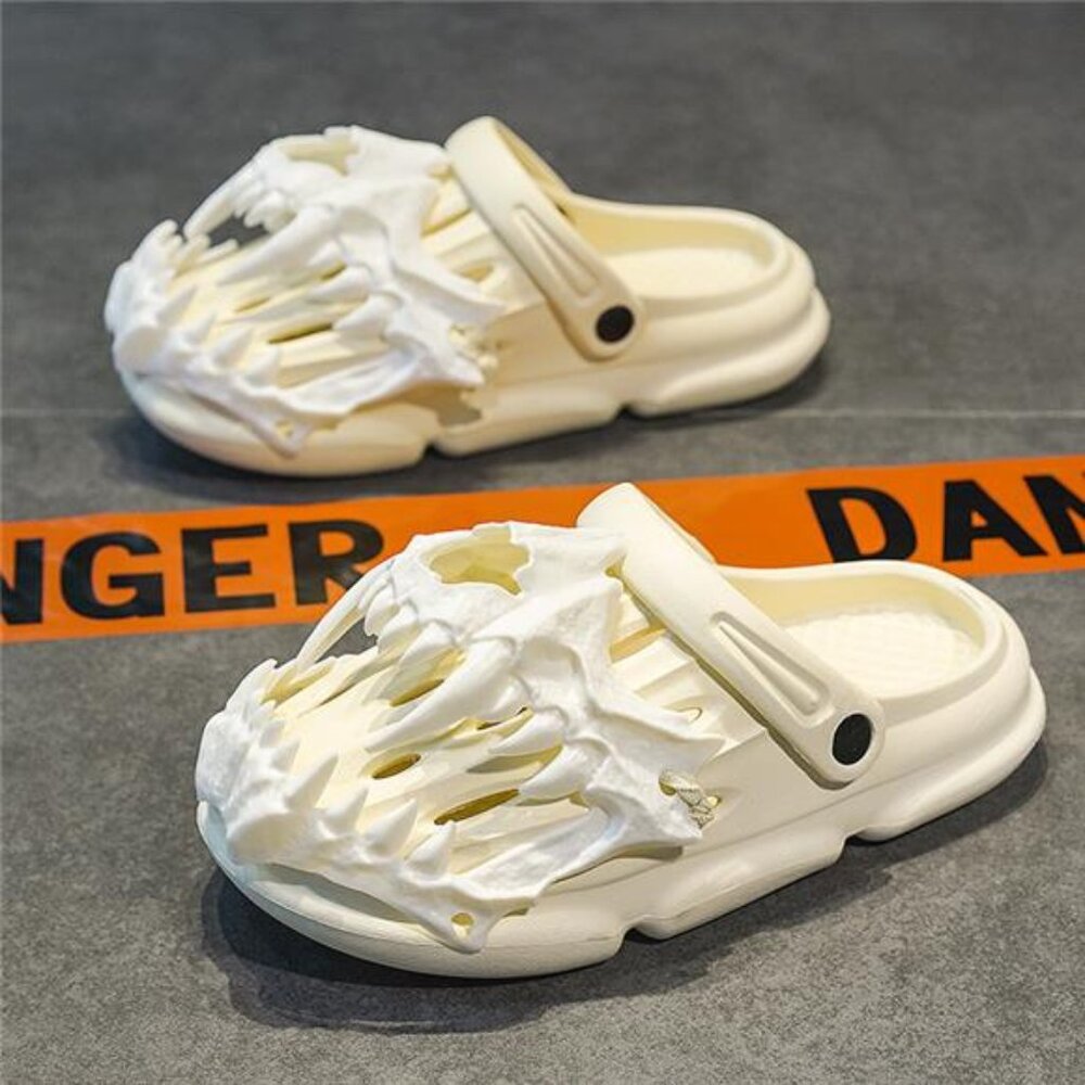 Summer Beach Shoes Men's Sandals Shoes Outdoor Leisure Cave Shoes Fashion Trend